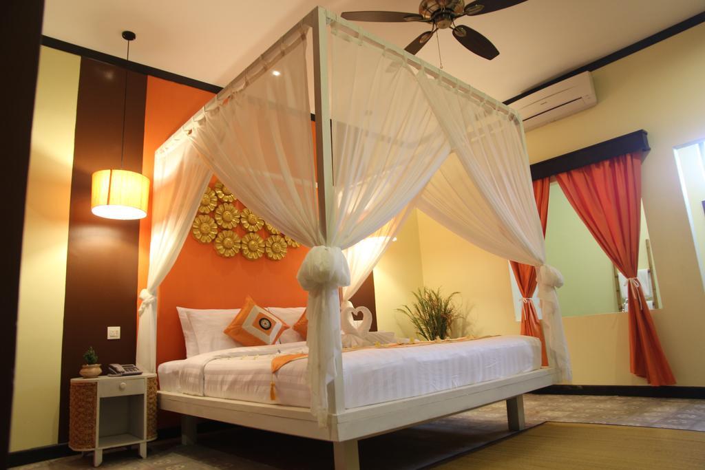 Residence Indochine Suite Сиемрип Номер фото