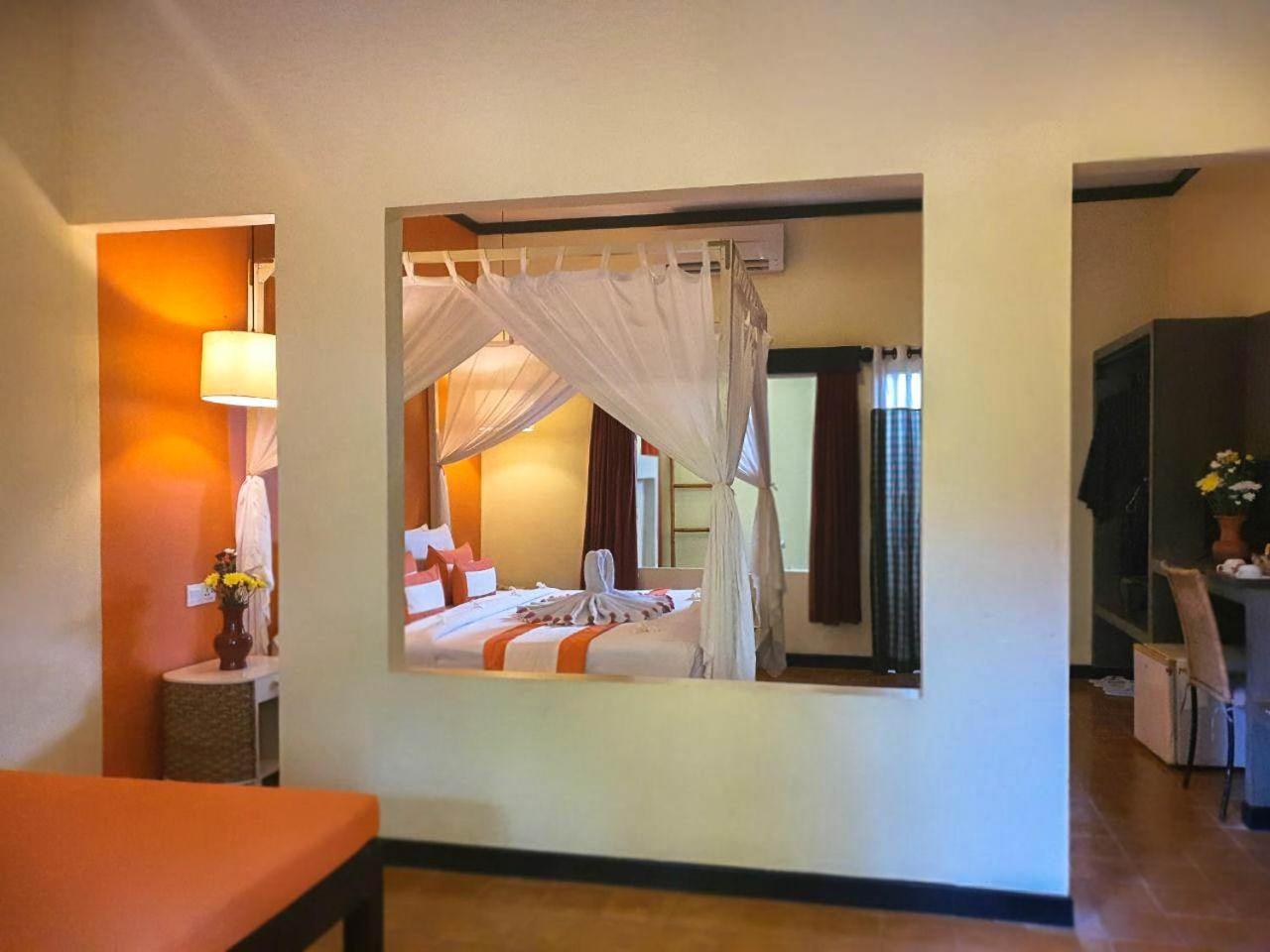 Residence Indochine Suite Сиемрип Номер фото